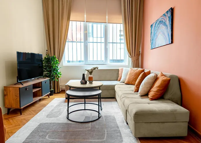 Stylish And Central 2Br Flat In The Heart Of Sisli